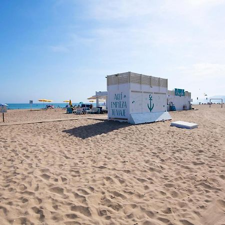 Apartamentos Marplana Castelldefels Eksteriør bilde