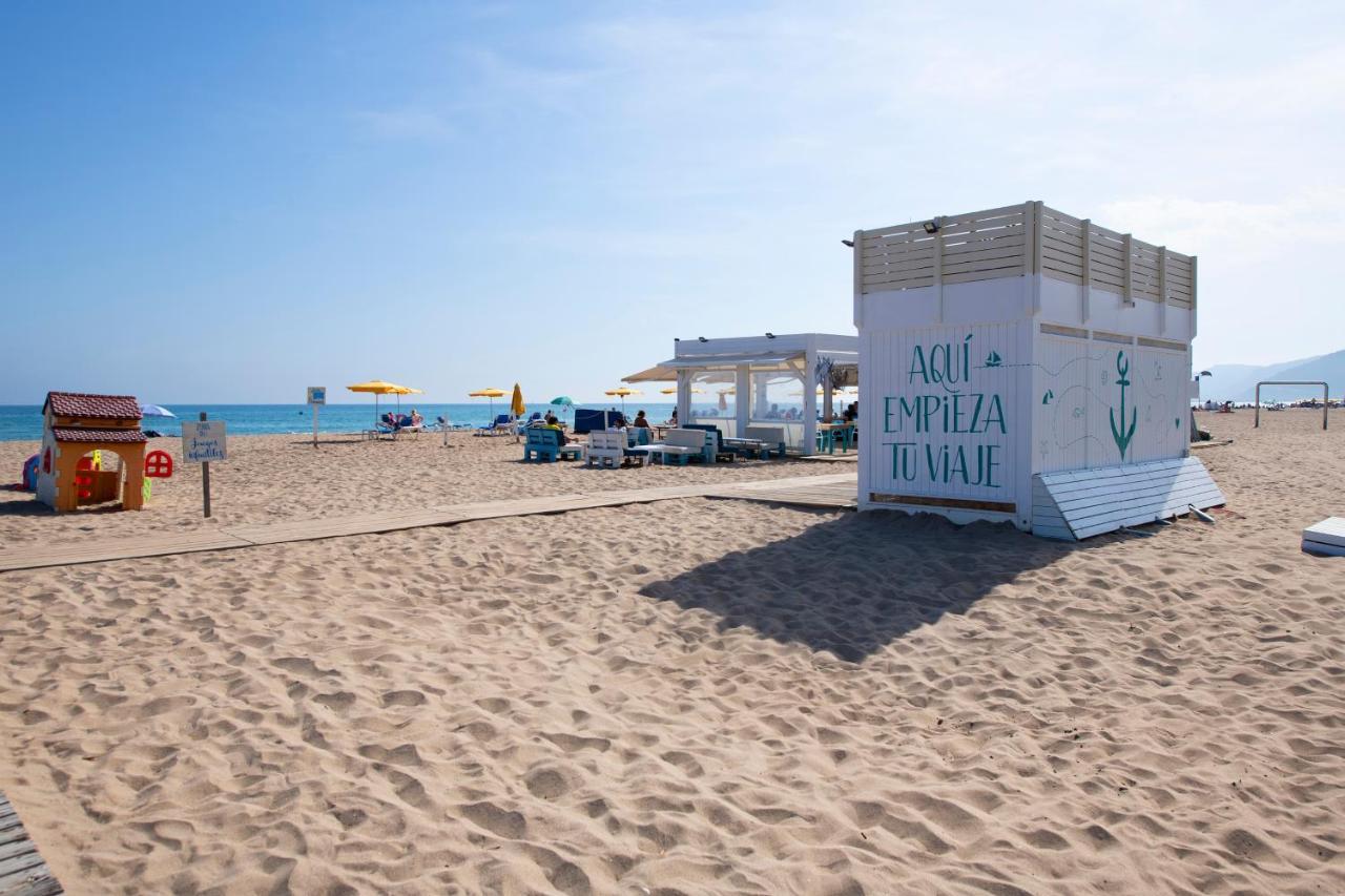 Apartamentos Marplana Castelldefels Eksteriør bilde