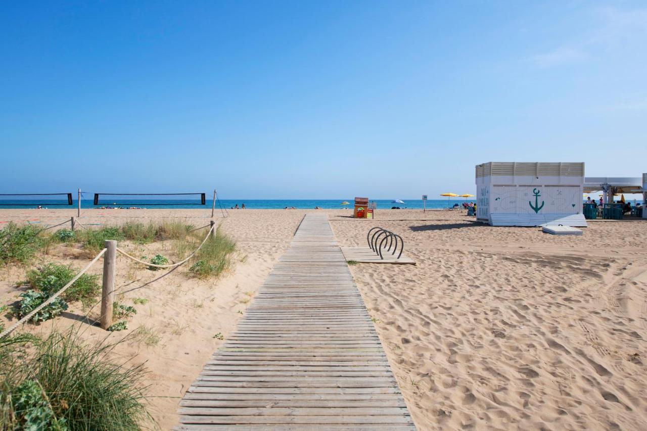 Apartamentos Marplana Castelldefels Eksteriør bilde
