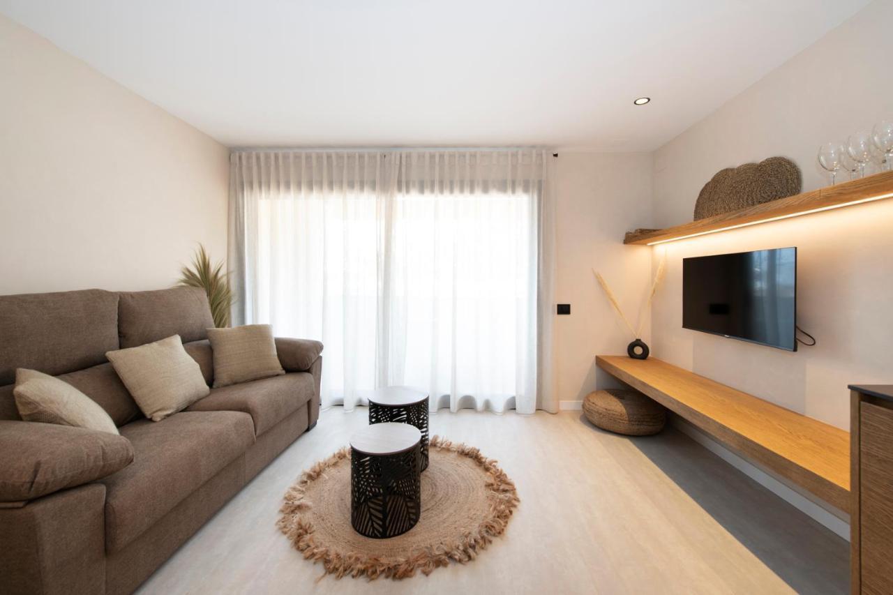 Apartamentos Marplana Castelldefels Eksteriør bilde