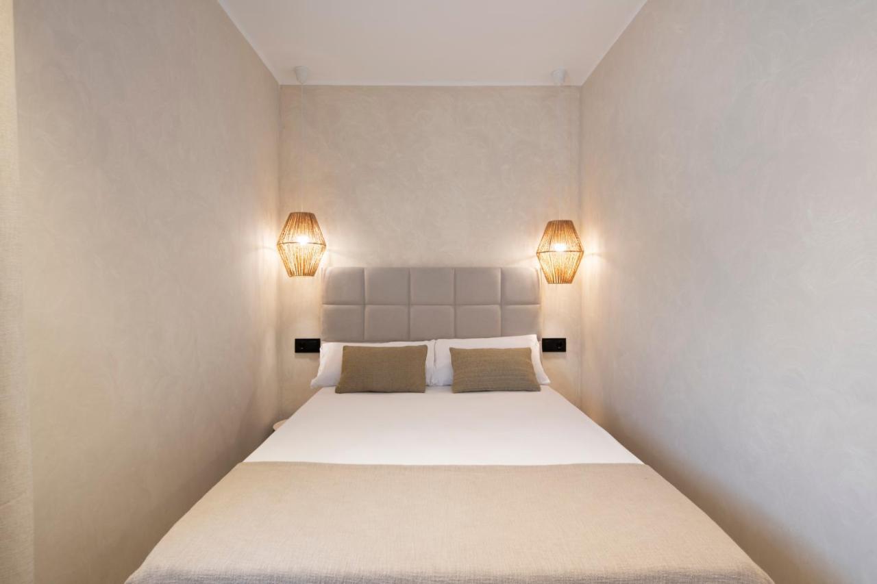 Apartamentos Marplana Castelldefels Eksteriør bilde