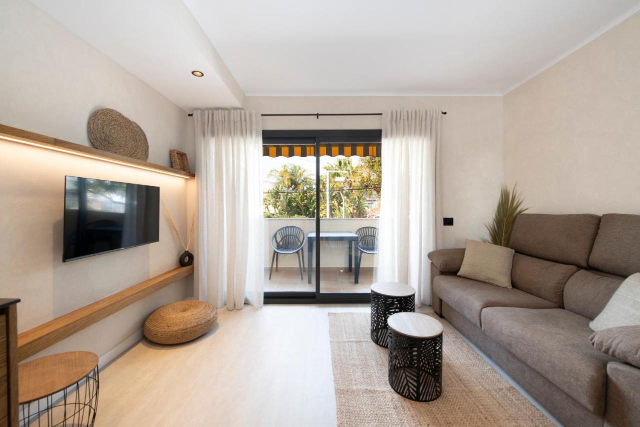 Apartamentos Marplana Castelldefels Eksteriør bilde