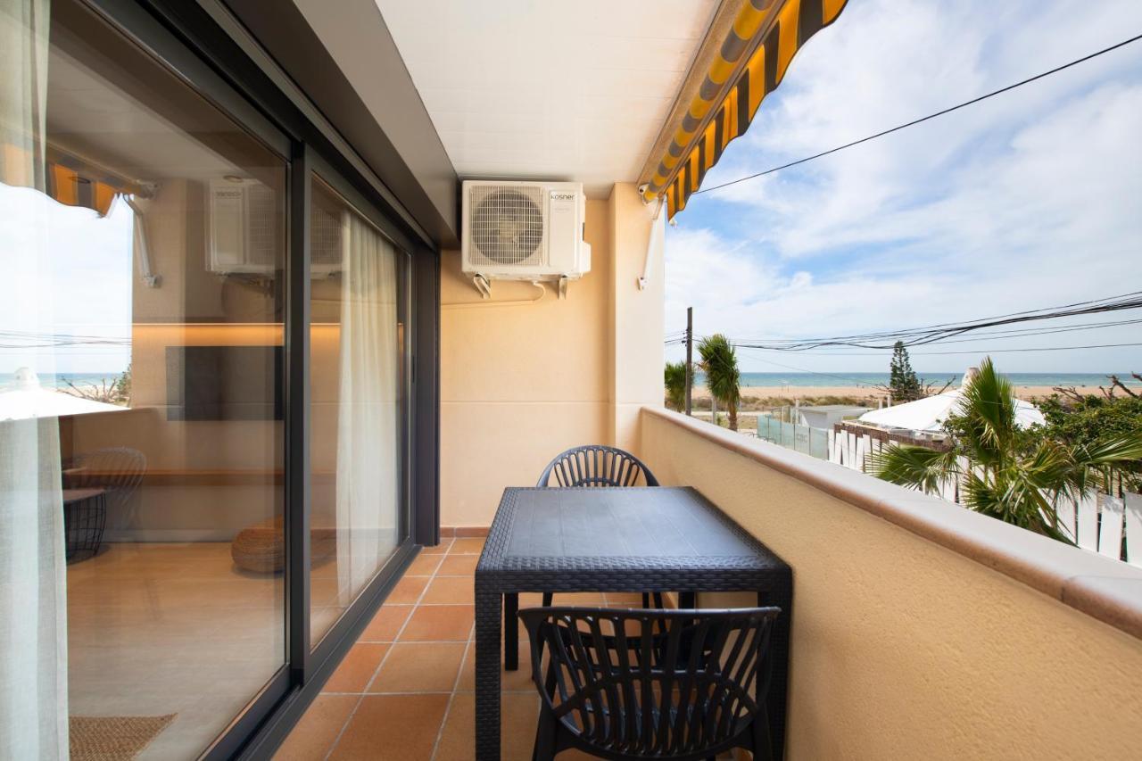 Apartamentos Marplana Castelldefels Eksteriør bilde
