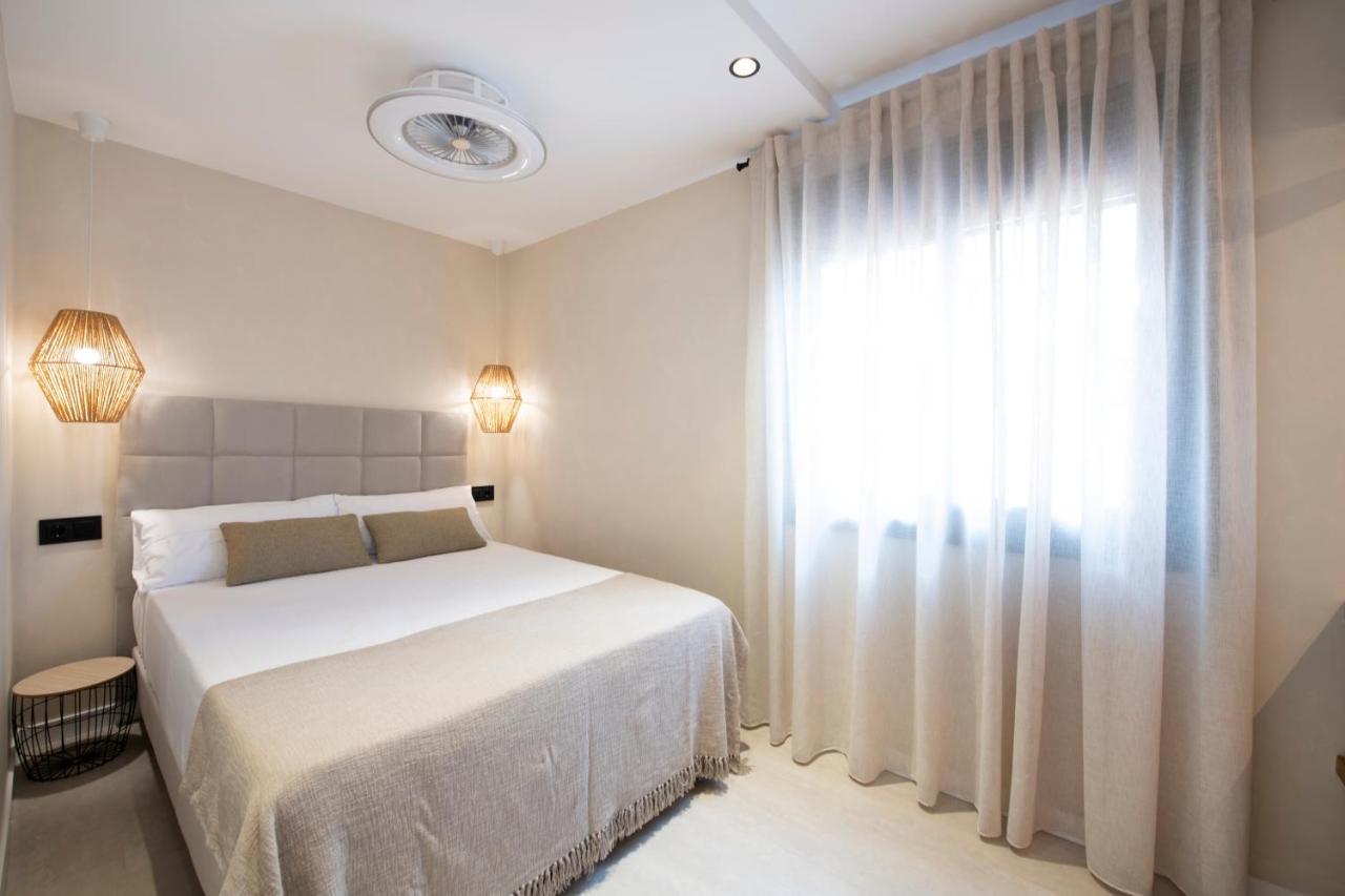 Apartamentos Marplana Castelldefels Eksteriør bilde